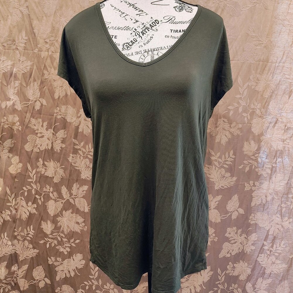 Green Envelope Los Angeles Emerald Tee Shirt, Size S, Gently Used